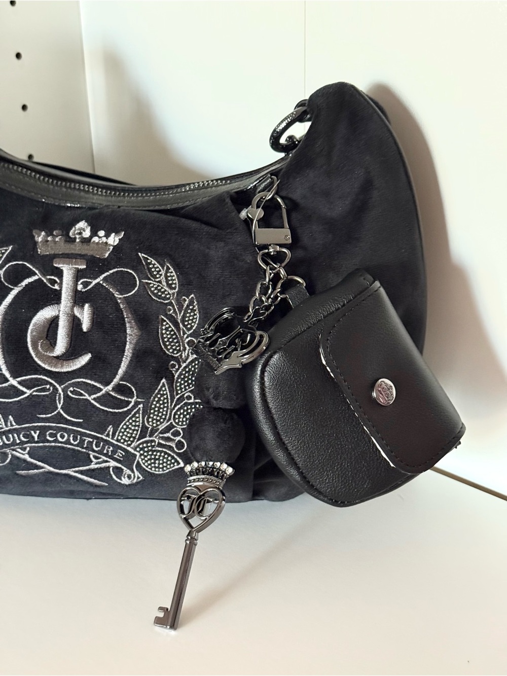 Juicy Couture “Sparkle Royal” Black Velvet Crest Hobo with Charm - Picture 4 of 5